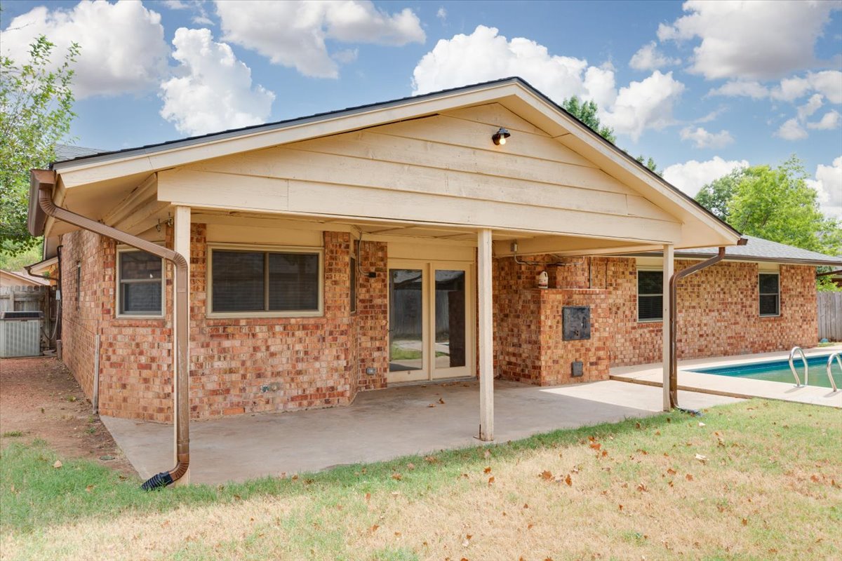 2508 Northeast Turtle Creek Drive